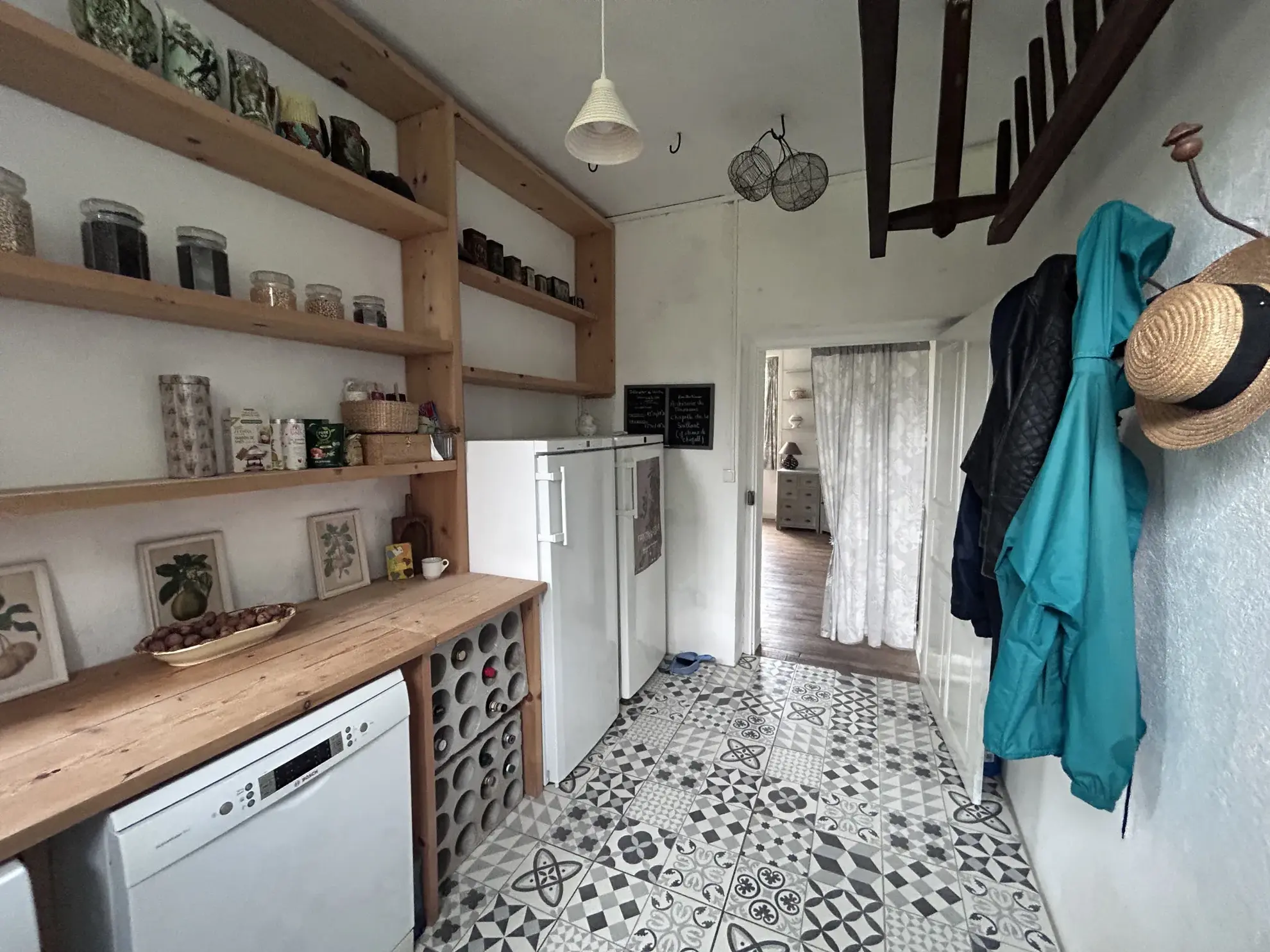 Maison de Caractère à Sexcles - 5 Chambres et Jardin Spacieux 