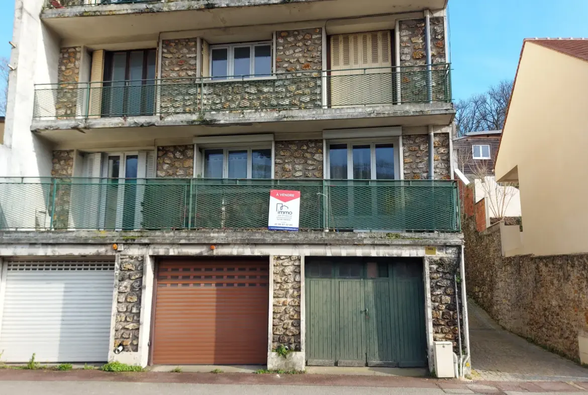 Appartement à vendre à Buc - 180000€ 