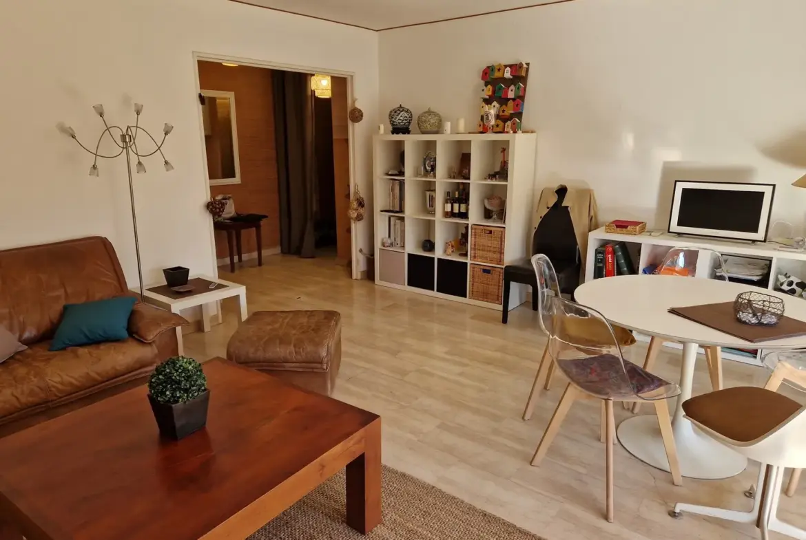 Appartement T4 de 89 m² à Toulon Est avec terrasse et parking 