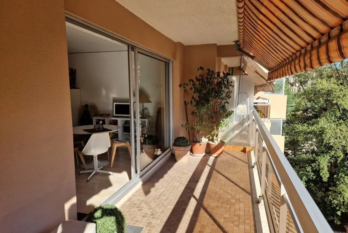 Appartement T4 de 89 m² à Toulon Est avec terrasse et parking 