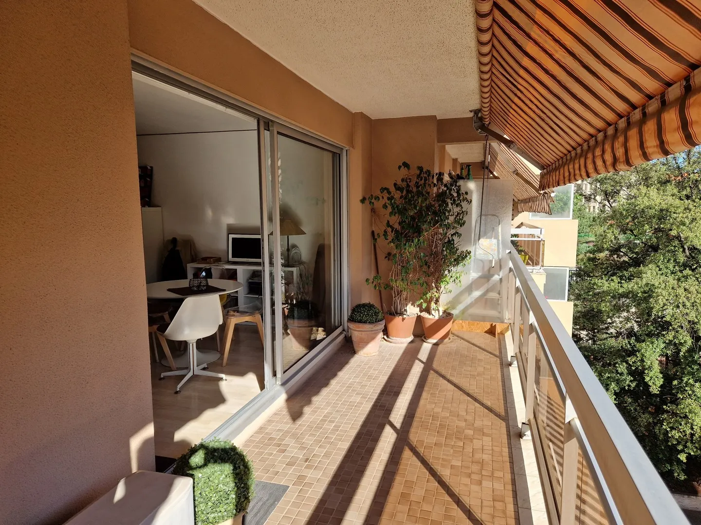 Appartement T4 de 89 m² à Toulon Est avec terrasse et parking 