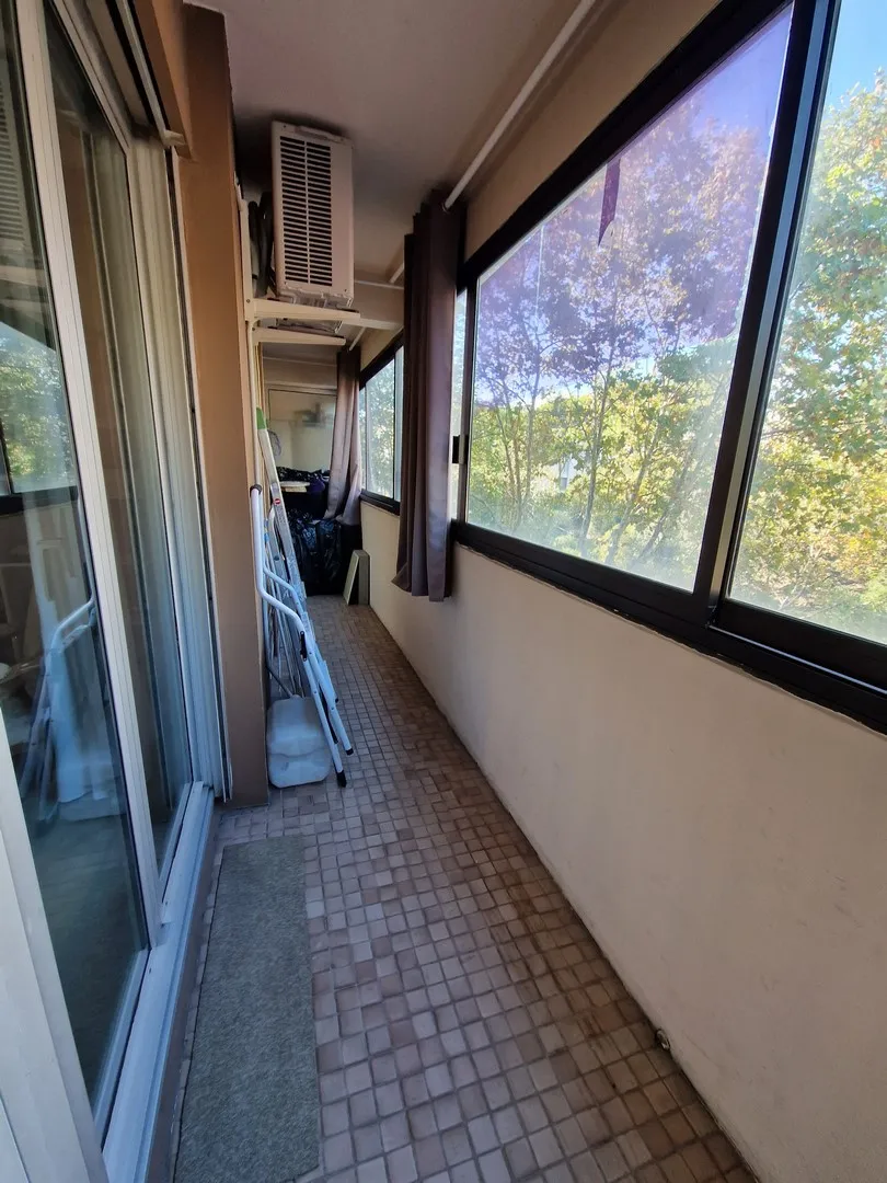 Appartement T4 de 89 m² à Toulon Est avec terrasse et parking 