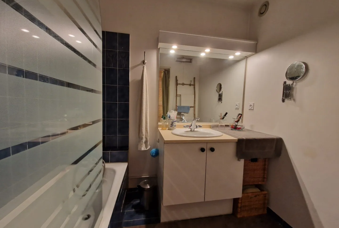 Appartement T4 de 89 m² à Toulon Est avec terrasse et parking 