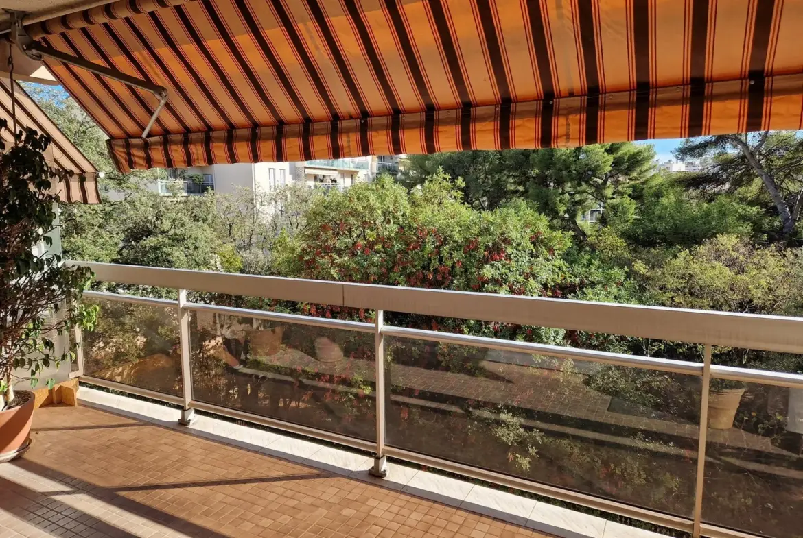 Appartement T4 de 89 m² à Toulon Est avec terrasse et parking 