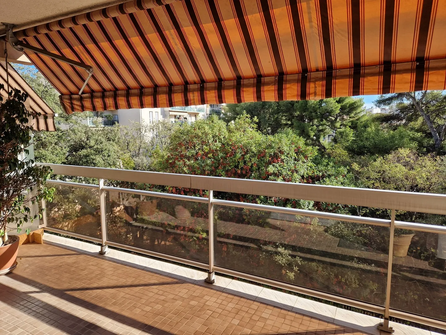 Appartement T4 de 89 m² à Toulon Est avec terrasse et parking 