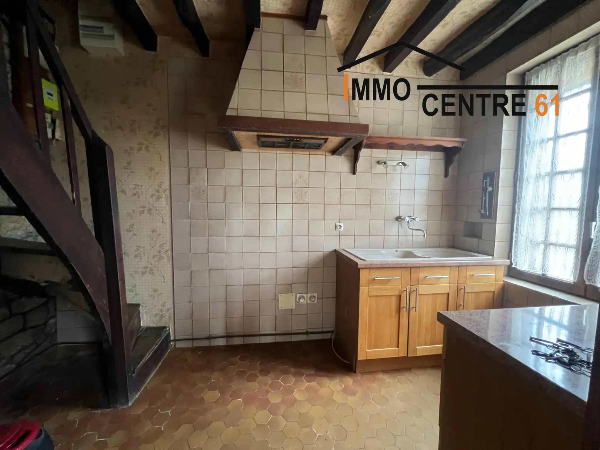 Maison d'habitation à La Ferté Macé avec dépendances 