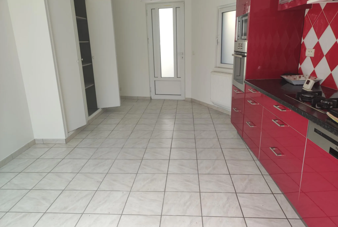 Maison rénovée à vendre à Dourdan - 3 chambres - Prêt à emménager 