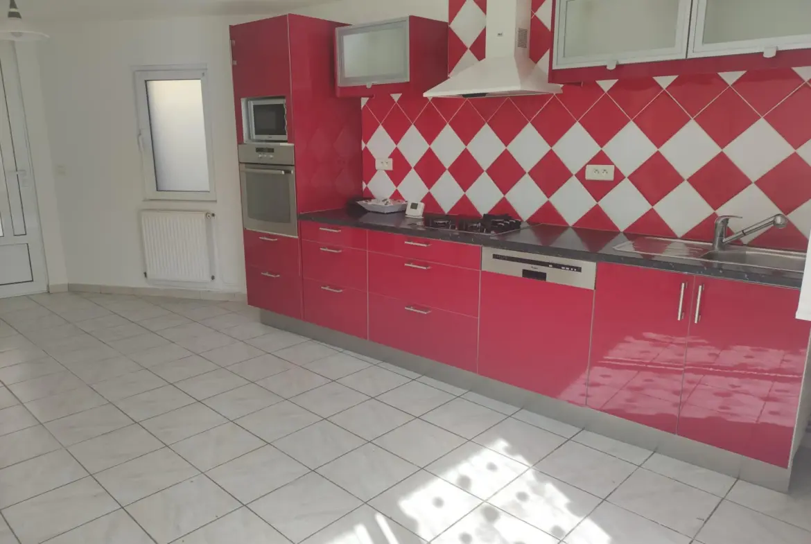 Maison rénovée à vendre à Dourdan - 3 chambres - Prêt à emménager 