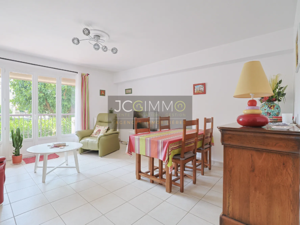 Appartement T3 en rez-de-chaussée avec terrasses à La Garde 