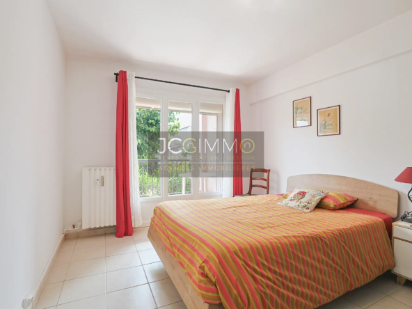 Appartement T3 en rez-de-chaussée avec terrasses à La Garde 