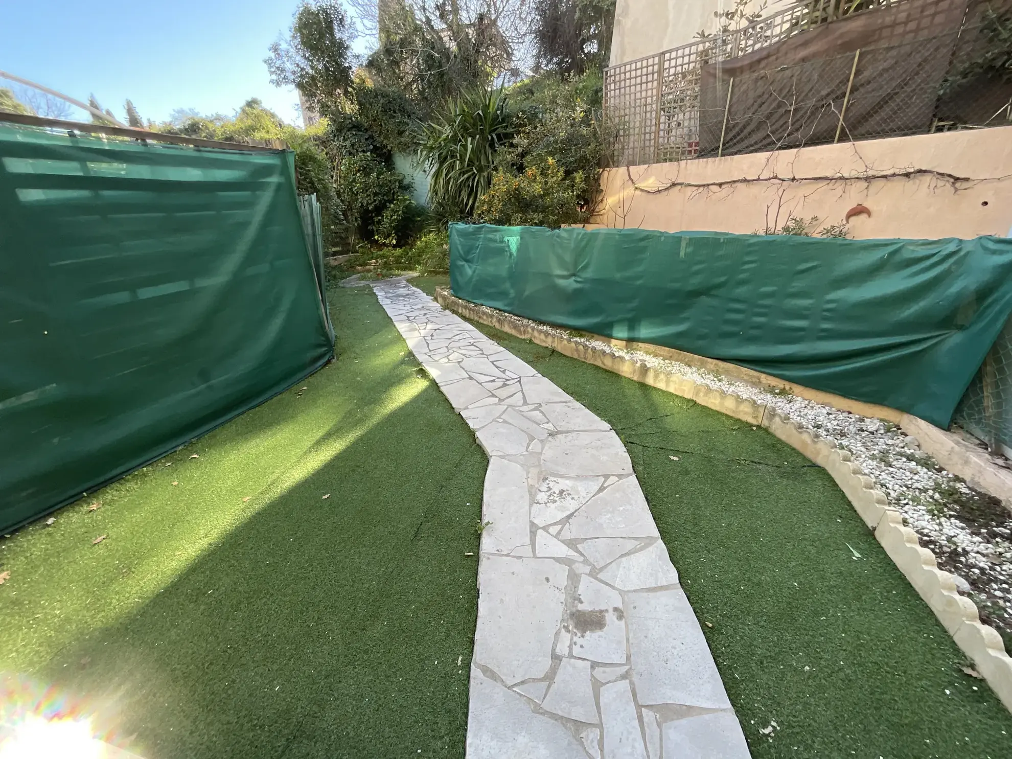 À vendre : appartement 2 pièces en centre-ville à Cagnes-sur-Mer 