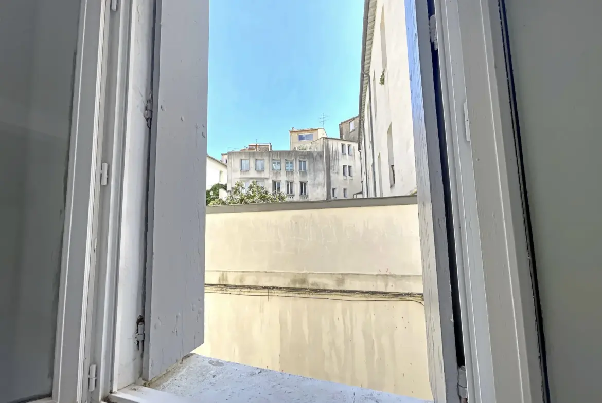 A vendre : Studio Mezzanine - Place de la Canourgue, Montpellier 