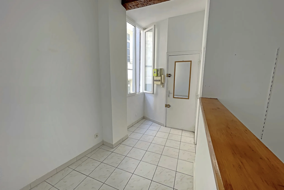 A vendre : Studio Mezzanine - Place de la Canourgue, Montpellier 