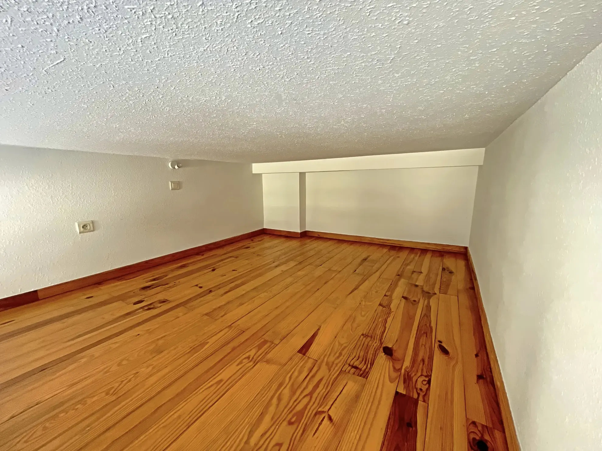 A vendre : Studio Mezzanine - Place de la Canourgue, Montpellier 