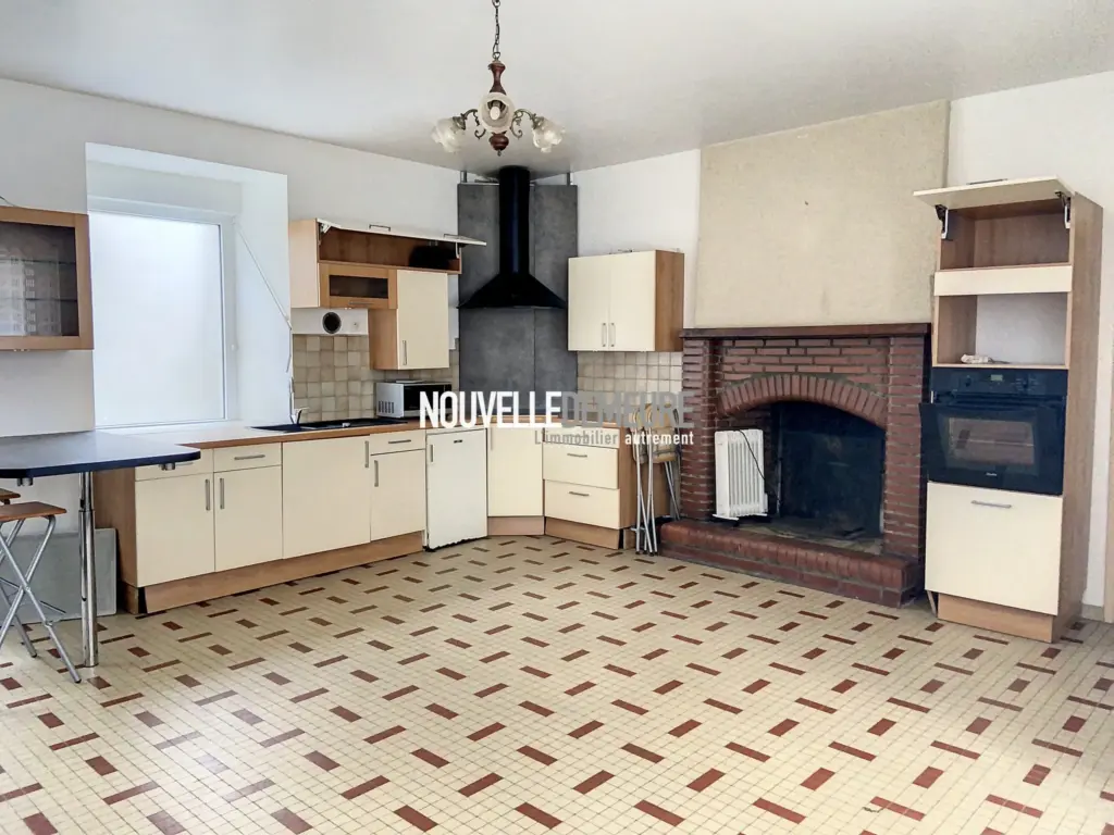 Maison de bourg 76 m² à vendre à Cogles