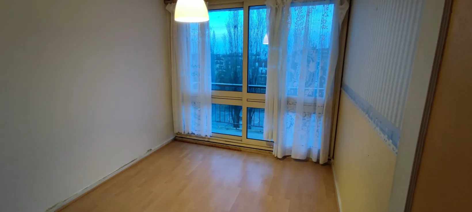 Appartement 92 m² avec balcon à Fontenay le Fleury 
