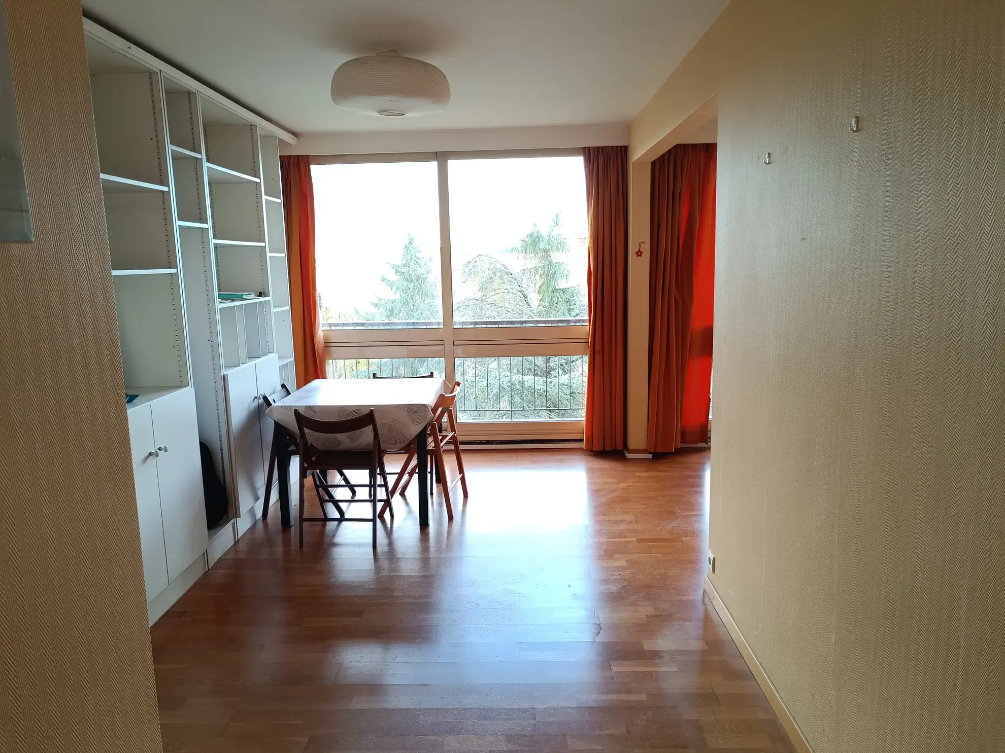 Appartement 92 m² avec balcon à Fontenay le Fleury 