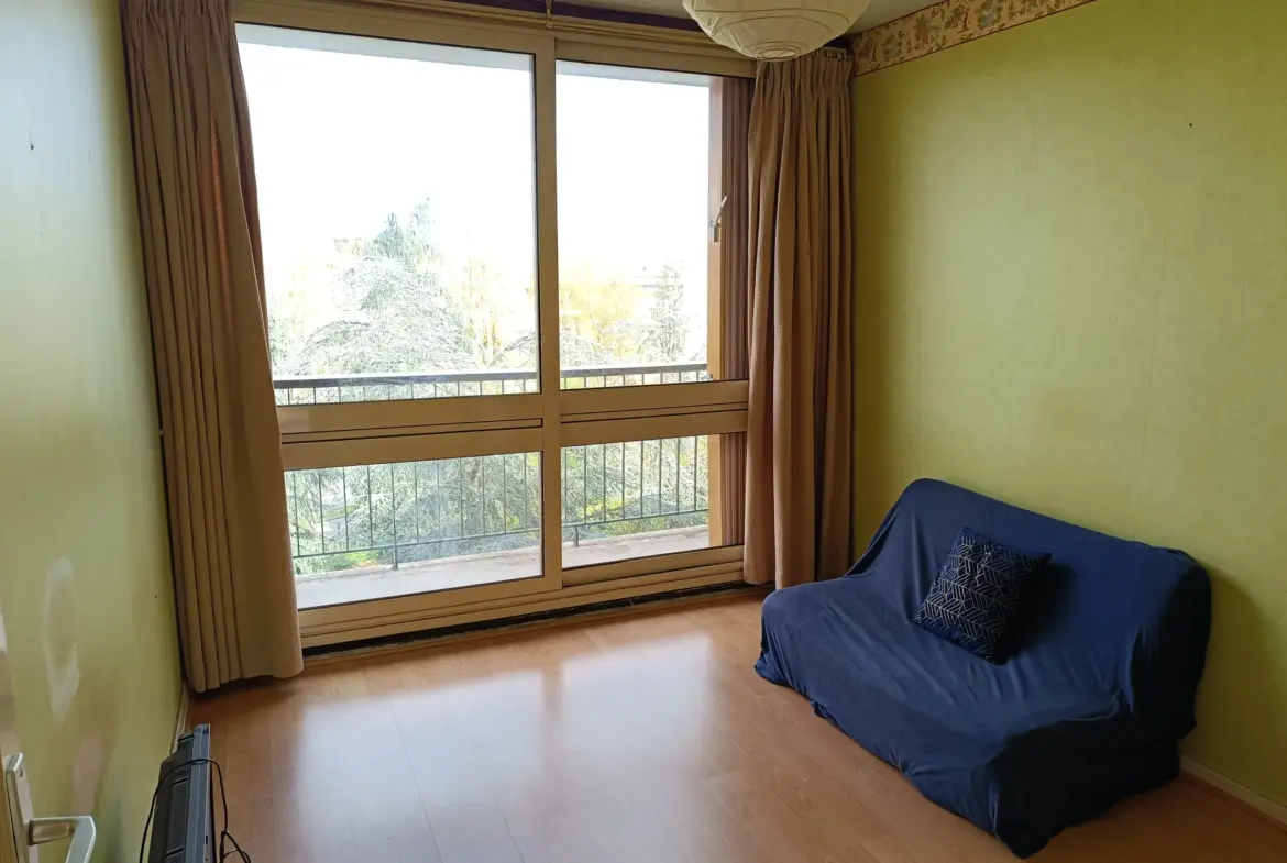 Appartement 92 m² avec balcon à Fontenay le Fleury 