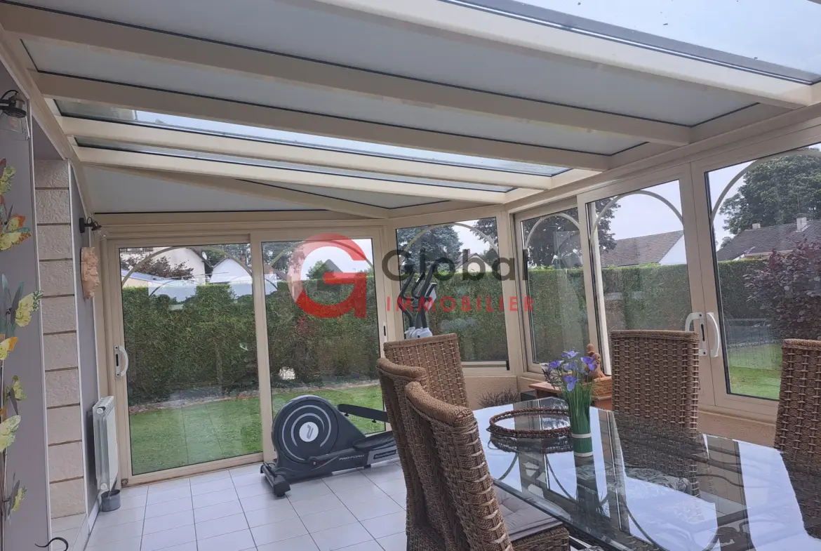 Maison à Cideville - 130 m², 3 chambres, jardin et dépendances 