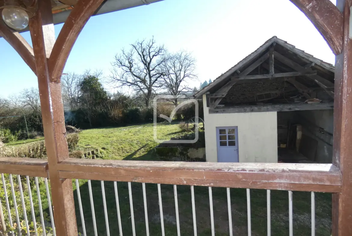 À vendre : Charmante Maison Typique à Bannes, Lot 