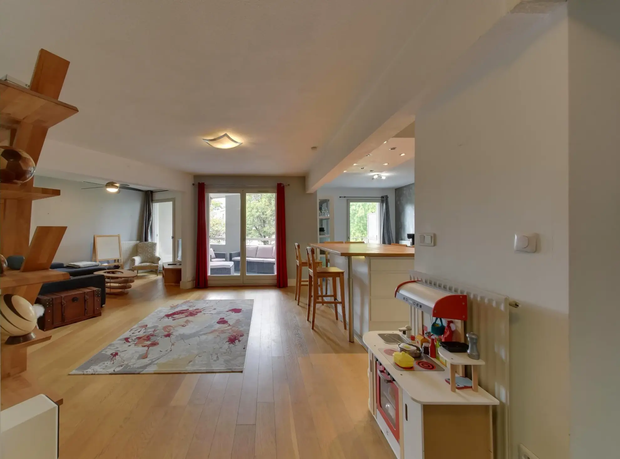 Vente d'un appartement T5 avec garage à Grenoble 