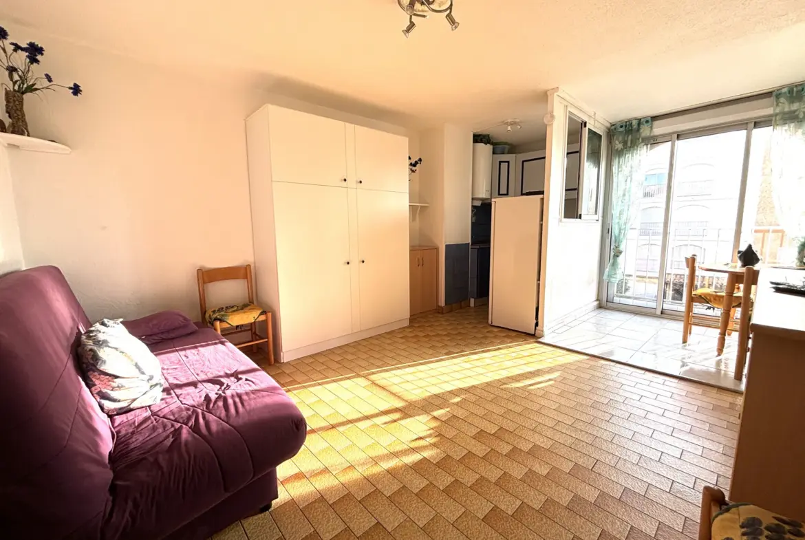 MONT SAINT MARTIN - STUDIO CABINE AVEC PARKING PRIVATIF à VENDRE 