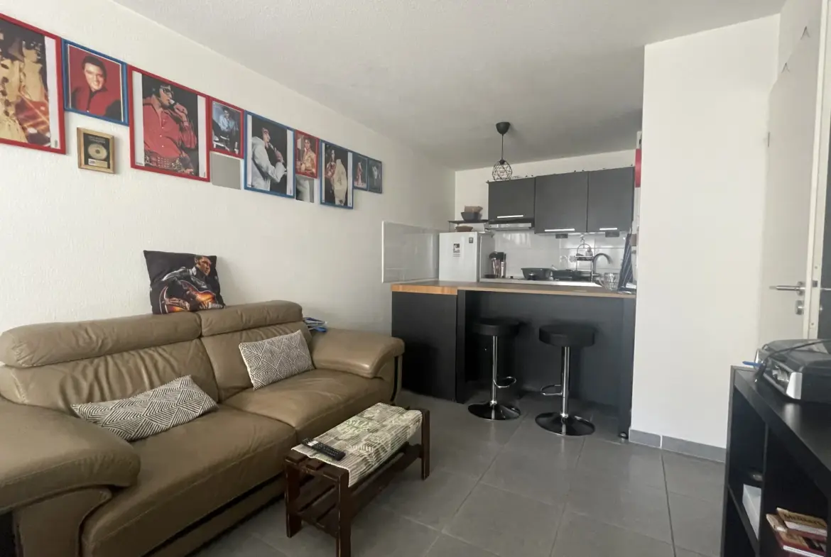Appartement 2 pièces lumineux à vendre à Toulon avec place de parking 