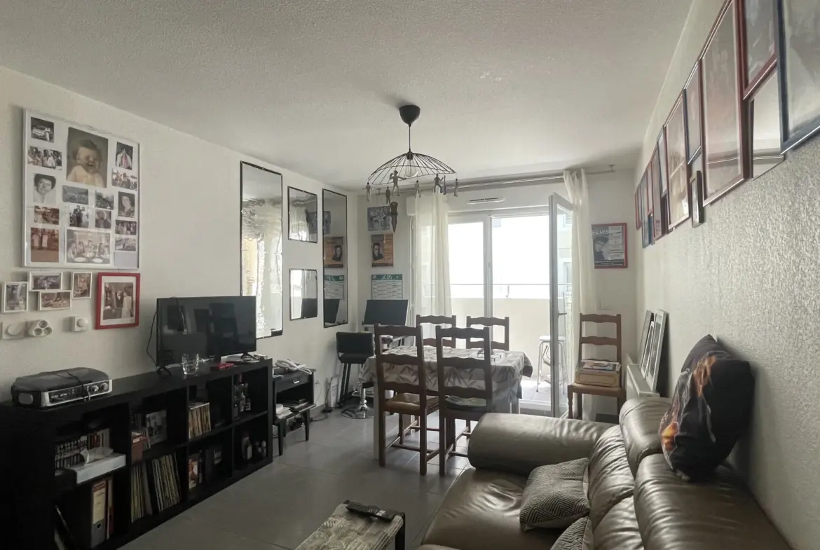 Appartement 2 pièces lumineux à vendre à Toulon avec place de parking 