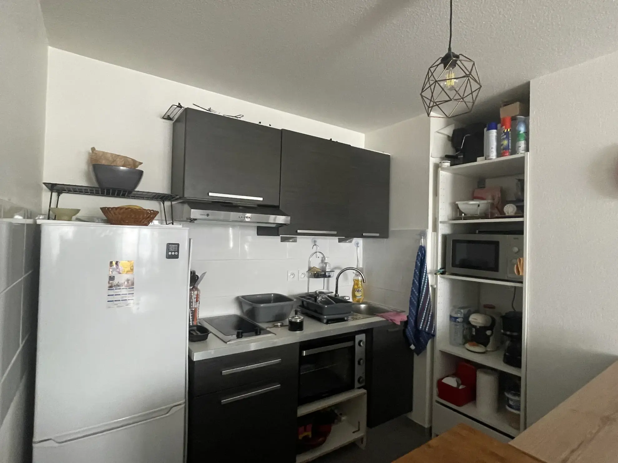 Appartement 2 pièces lumineux à vendre à Toulon avec place de parking 