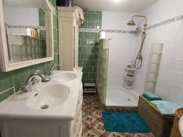 Maison de village au cœur de Mornas - 235 000 € 