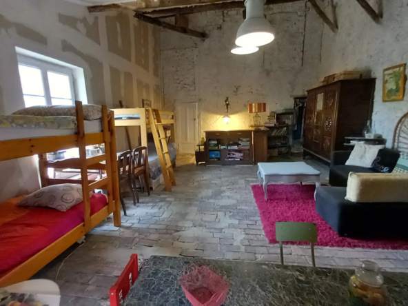 Maison de village au cœur de Mornas - 235 000 € 