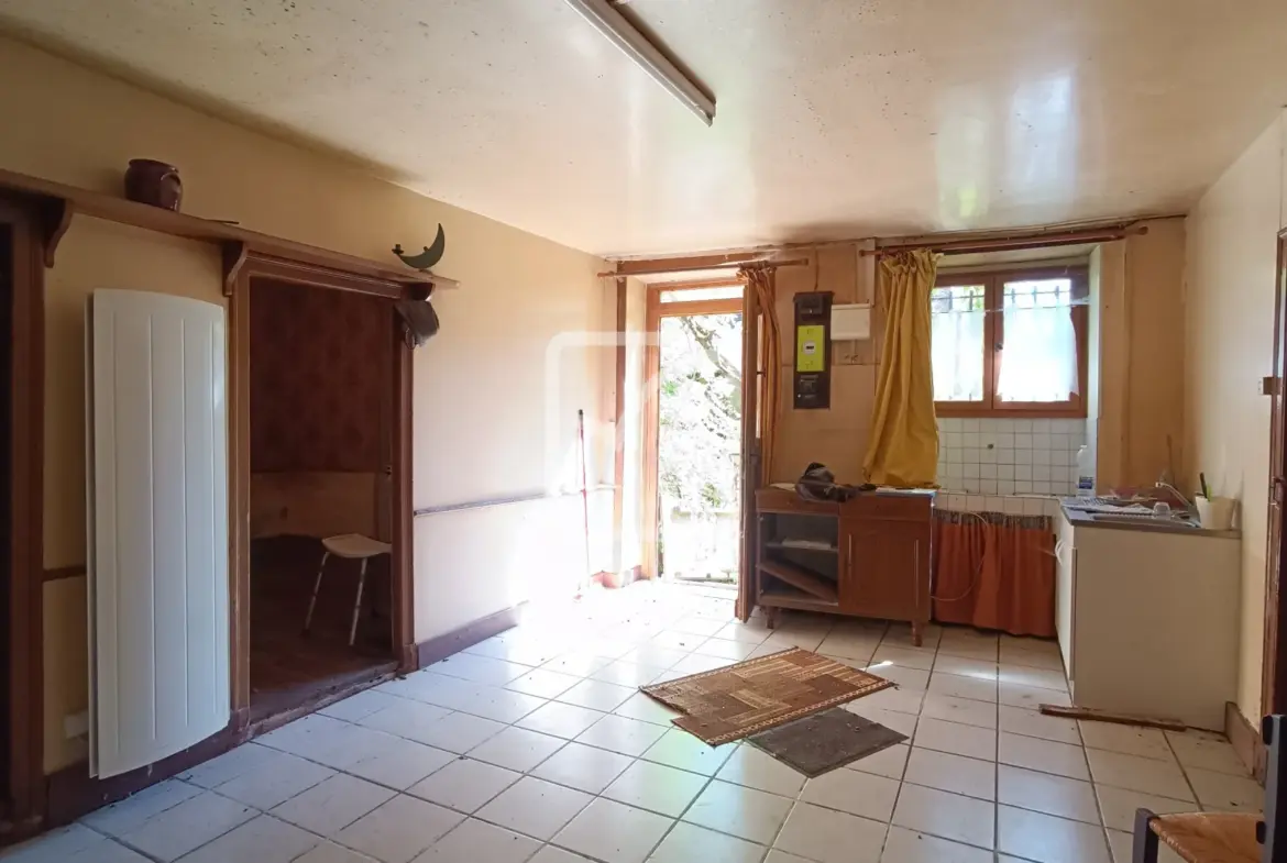À vendre : ancienne ferme à restaurer à Cherveix-Cubas 