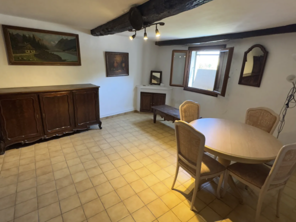 Appartement T2 à vendre à Cipières, village centre historique 