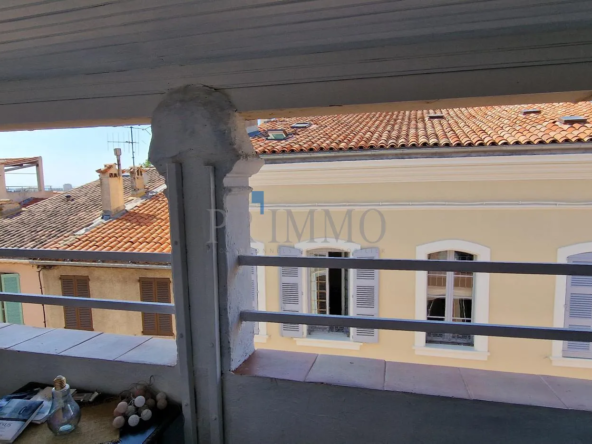 Grand Appartement T1 avec Terrasse en Vente à Fréjus 