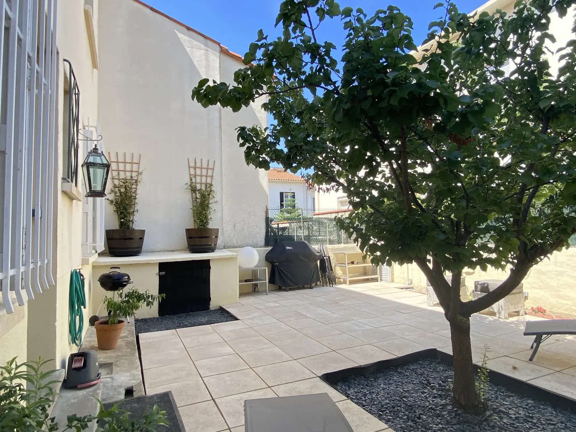Maison de ville avec jardin et garage à Perpignan 