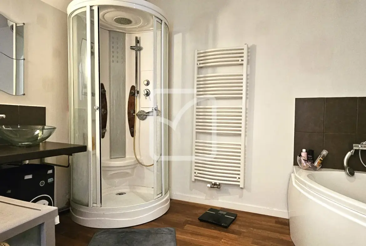 Charmant appartement en duplex de 5 pièces avec terrasse à Lys les Lannoy 