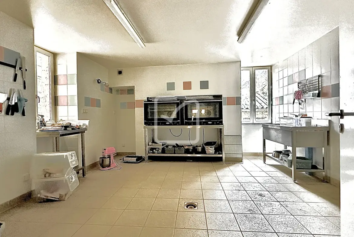 Maison de Village de 160 m² à Rénover à Salviac 
