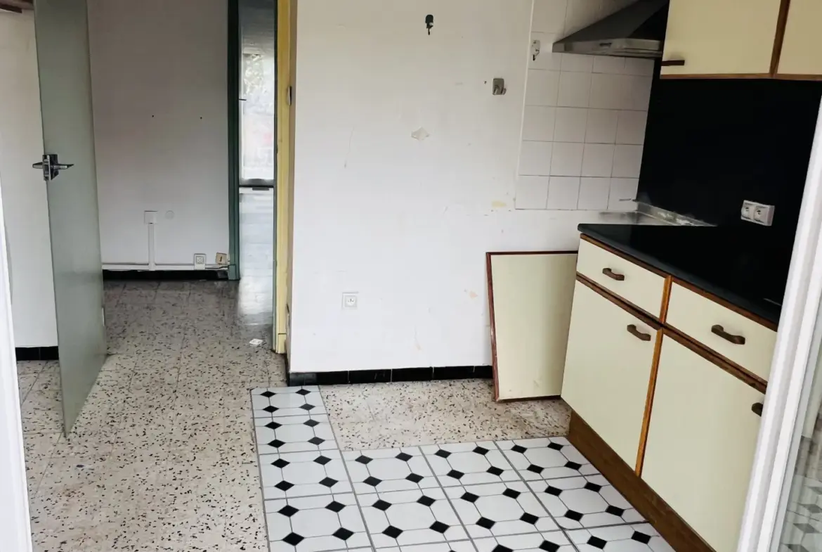Appartement T4 à vendre à Lunel avec 2 balcons 