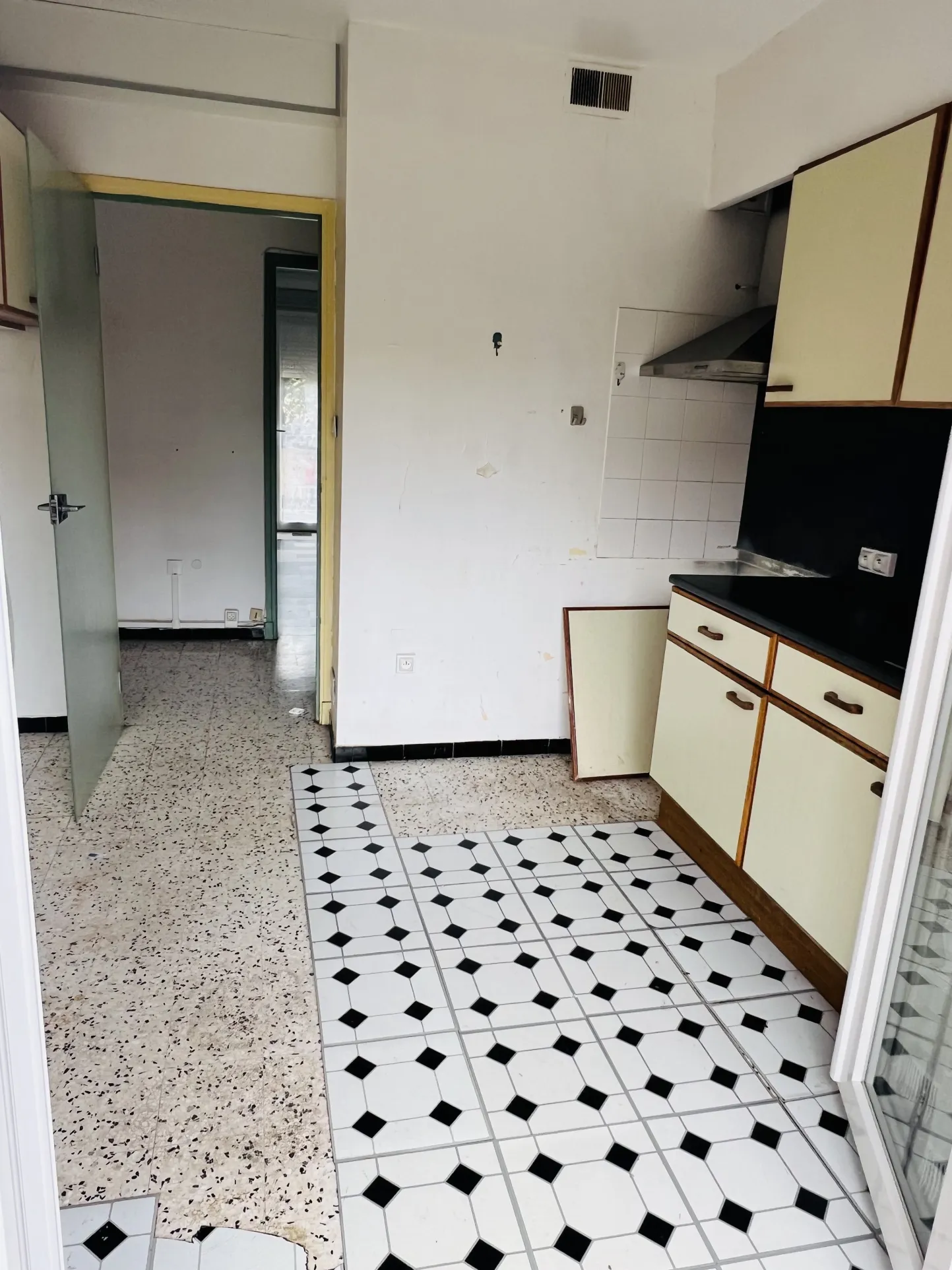 Appartement T4 à vendre à Lunel avec 2 balcons 