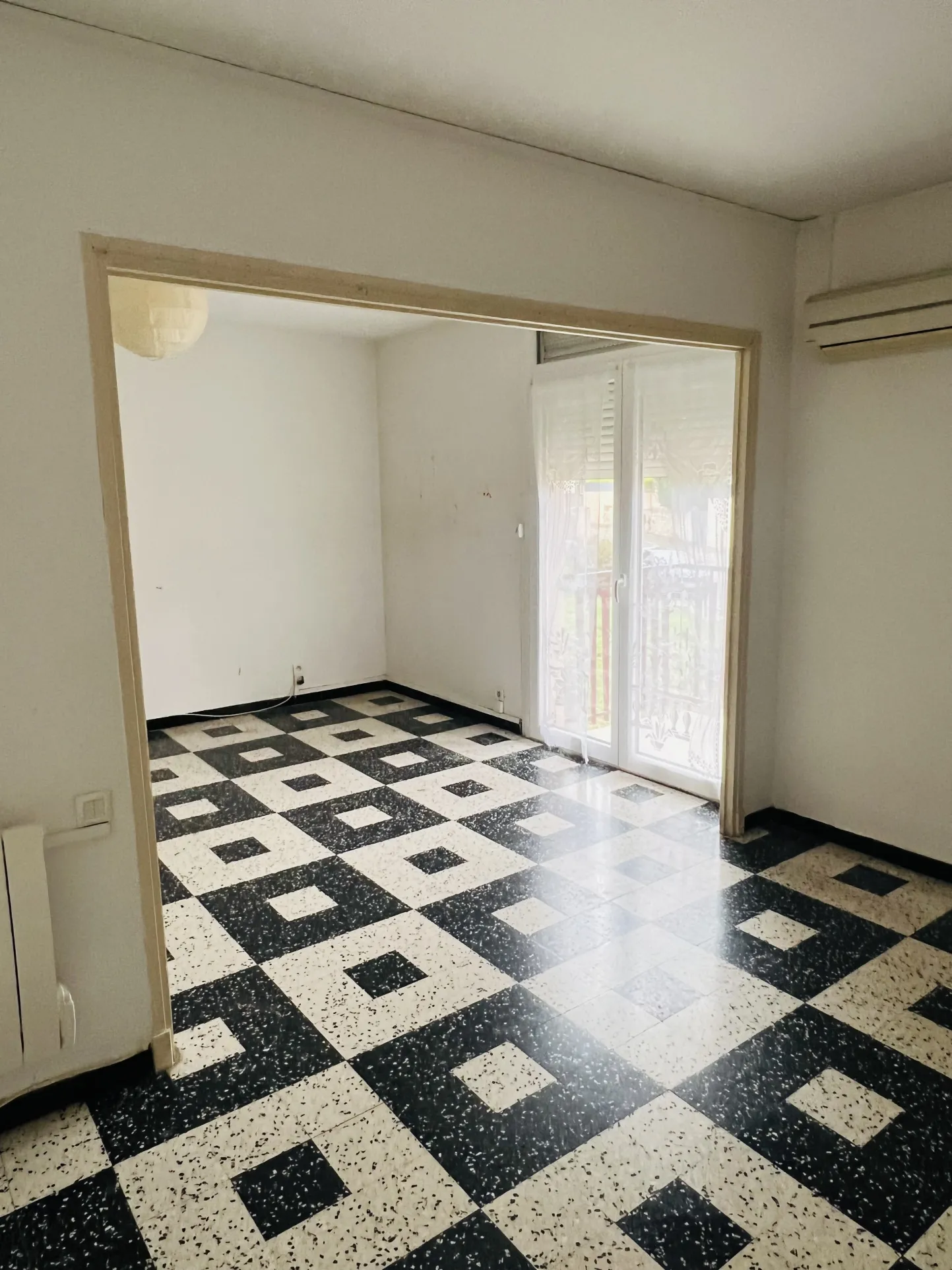 Appartement T4 à vendre à Lunel avec 2 balcons 