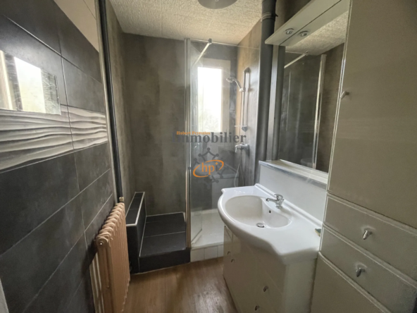 Vente appartement T4 avec terrasse et cave à St Affrique 