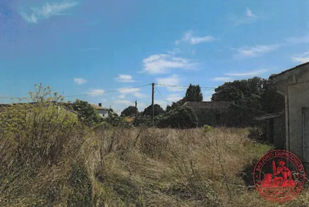 Terrain de 850 m² à vendre à Ordonnac (33) pour 400 € 