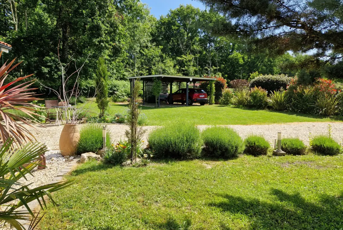 Maison de plain-pied à Langon avec 4 chambres et terrasse 