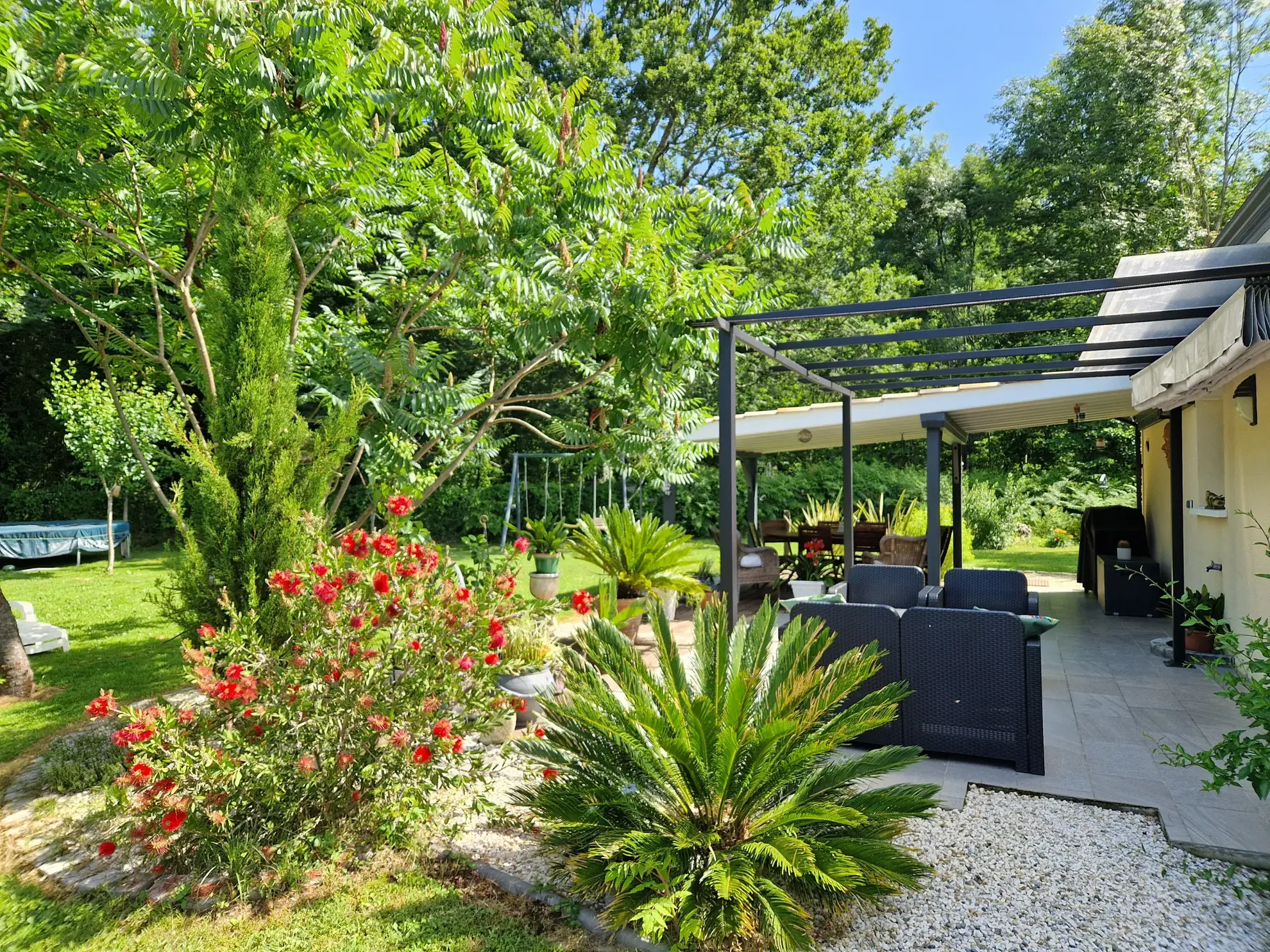 Maison de plain-pied à Langon avec 4 chambres et terrasse 