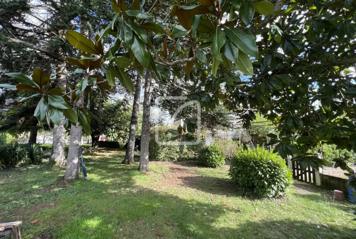 Charmante maison de 153 m² avec terrain de 2238 m² à vendre 