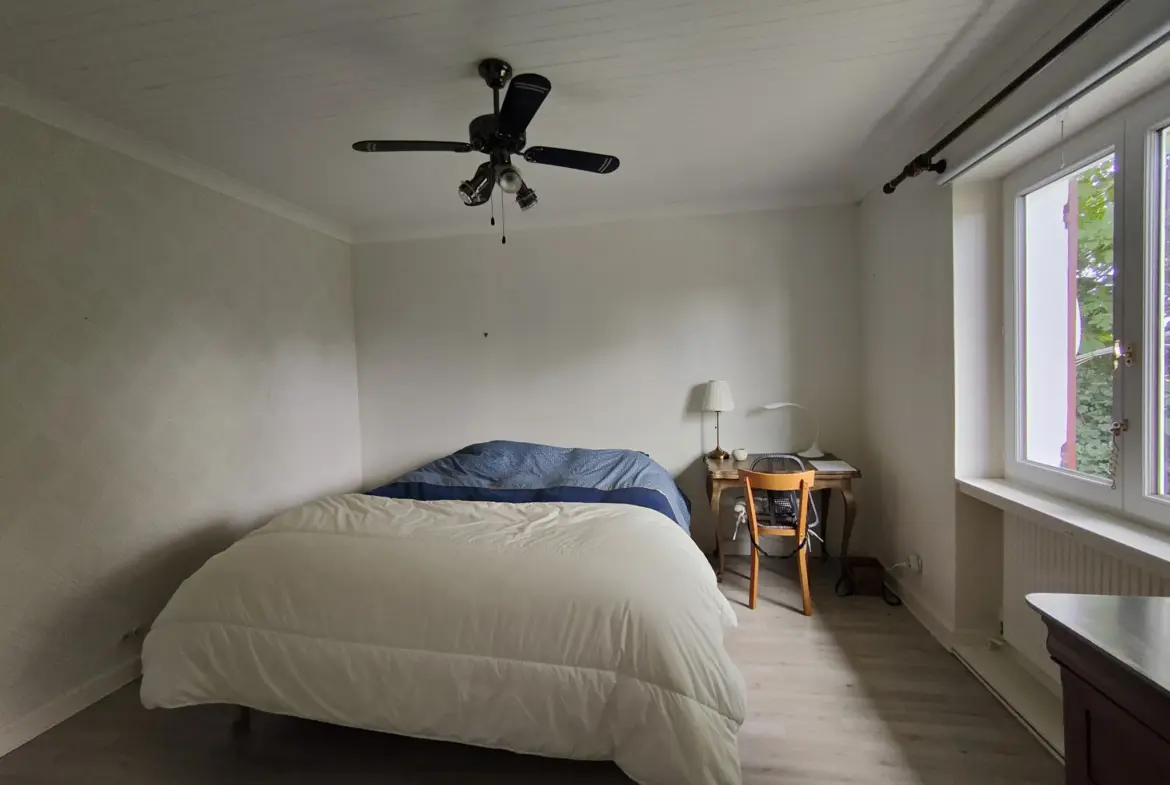 Maison familiale à vendre à Grignols avec jardin et terrasse 