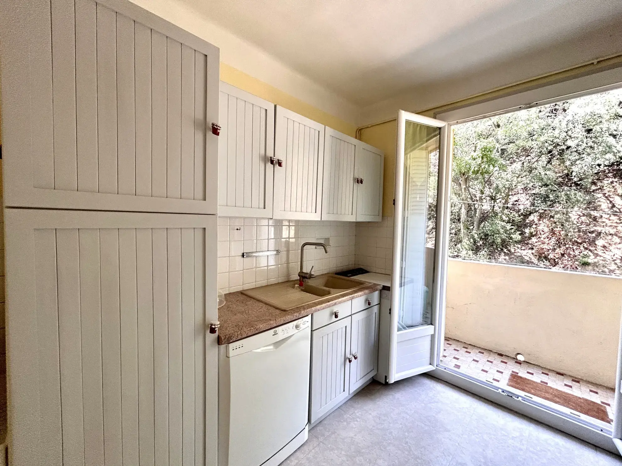 Charmant Appartement F2 avec Balcon à Amélie-les-Bains 