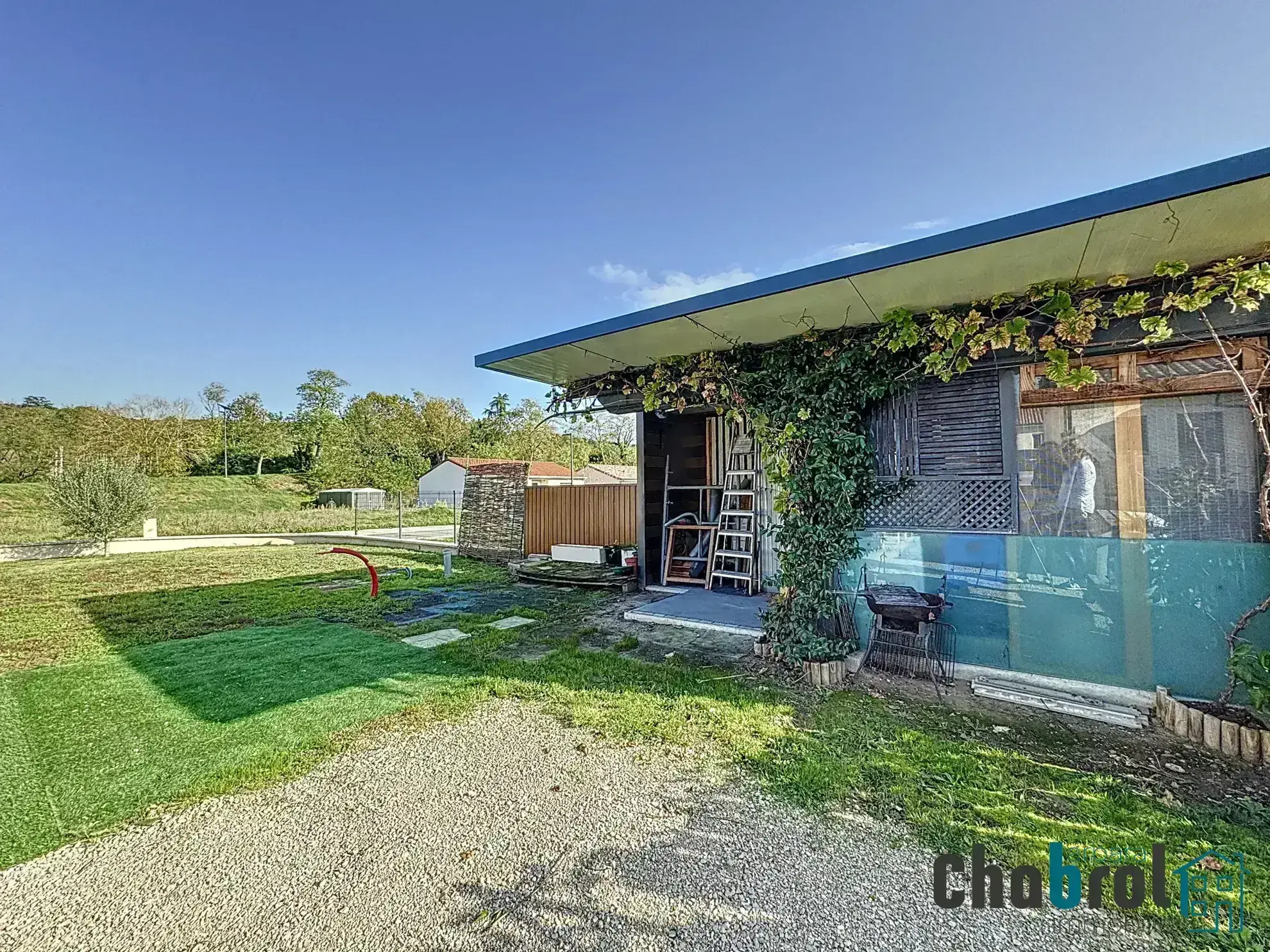 Charmante maison contemporaine à vendre à Pompignan 