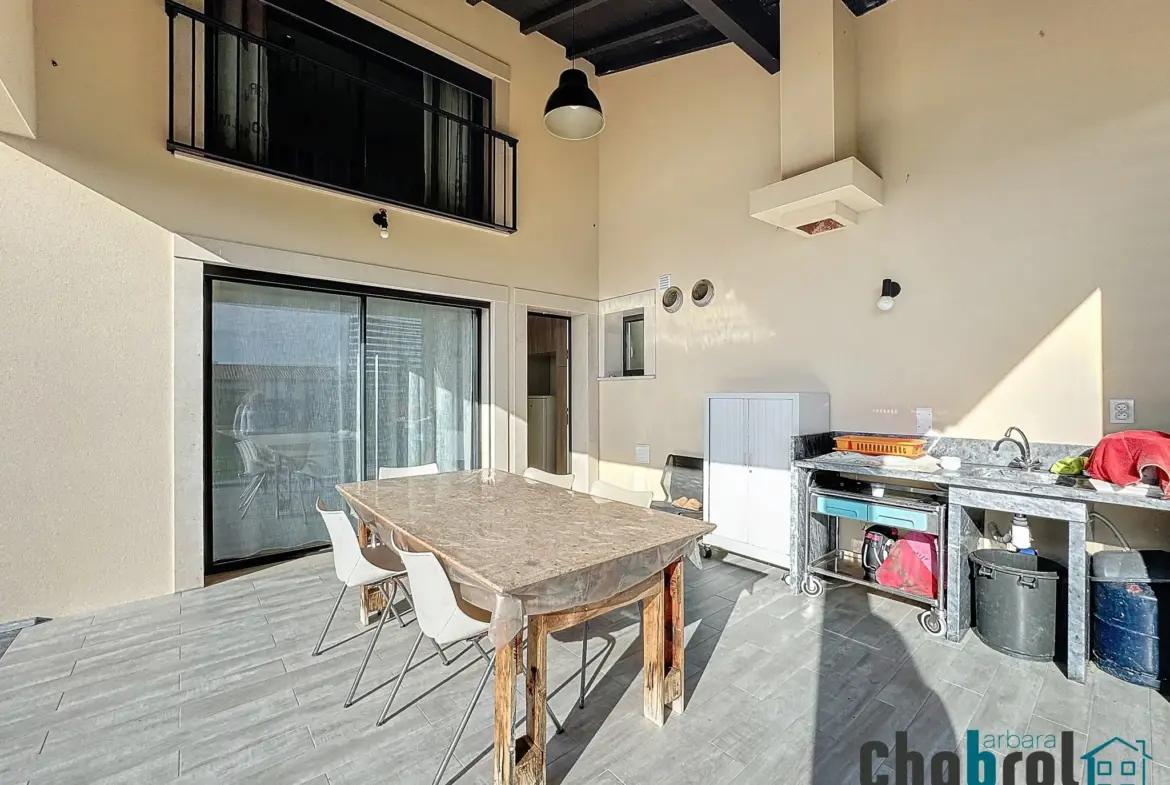 Charmante maison contemporaine à vendre à Pompignan 