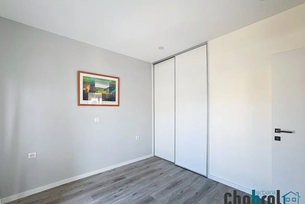 Charmante maison contemporaine à vendre à Pompignan 